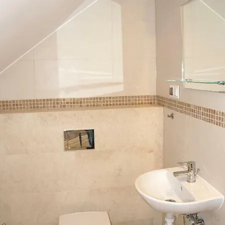 Jaskolka - I Przy Plazy *